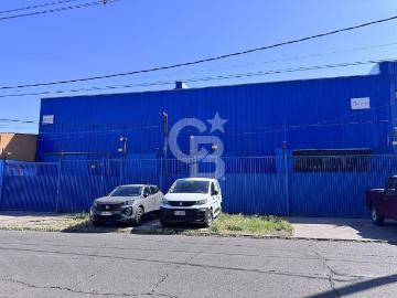 Bodega a pasos C.Empresarial acceso A.Vespucio Oriente