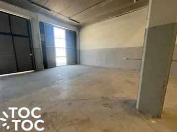 Bodega en Colina