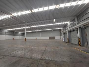 Bodega en renta de 3,400 m? en Quer?taro