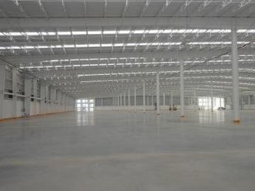 Bodega en renta de 3,500 m? en Quer?taro