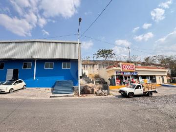BODEGA EN RENTA EN LAS CA?ADAS