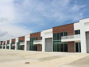 Bodega en venta dentro de parque logistico cerca del aeropuerto de Tocumen | 1 espacios, 1320. 00 en Vacamonte