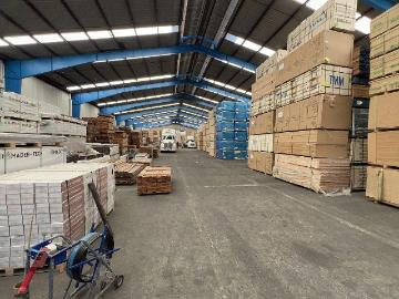 BODEGA INDUSTRIAL EN VENTA O RENTA EN IZTACALCO 2,500 M2
