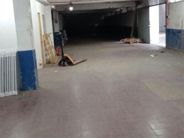 BODEGA Pedro de Valdivia con Quilín | Espacios por CLF 89.10 en Macul