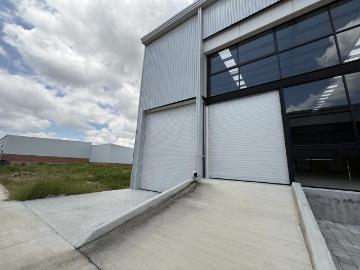 BODEGA RENTADA EN VENTA CAPITHAL PARK