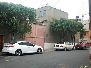 Bodegas, casa y departamento