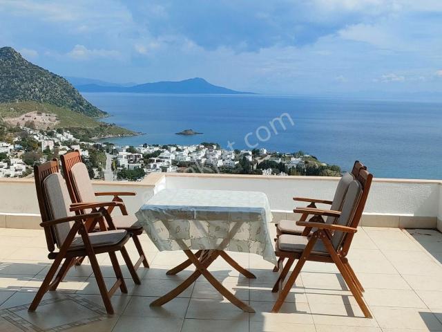 Bodrum Akyarlar Karaincir'de Kos Manzaralı, Havuzlu Sitede Kiralık 3+1