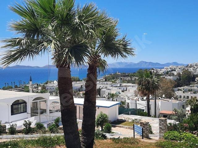 BODRUM AKYARLAR RÜYAKENT MANZARALI, HAVUZLU, PLAJLI DEVREMÜLK