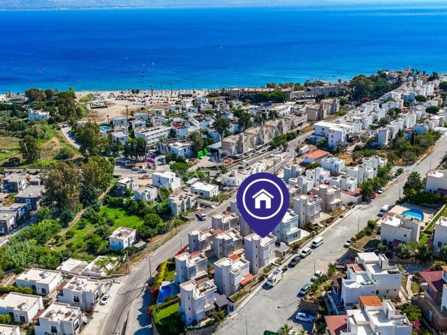 Bodrum Akyarlarda Denize Yakın 3 Katlı Müstakil Villa
