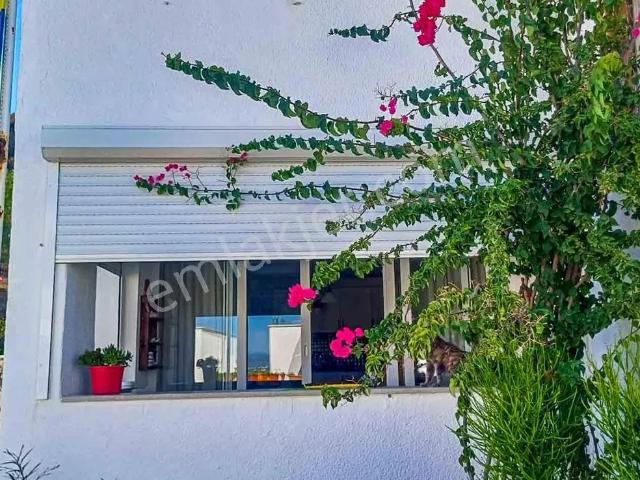 Bodrum Bağla Bankevleri Sitesinde Köşe Konumlu Dubleks