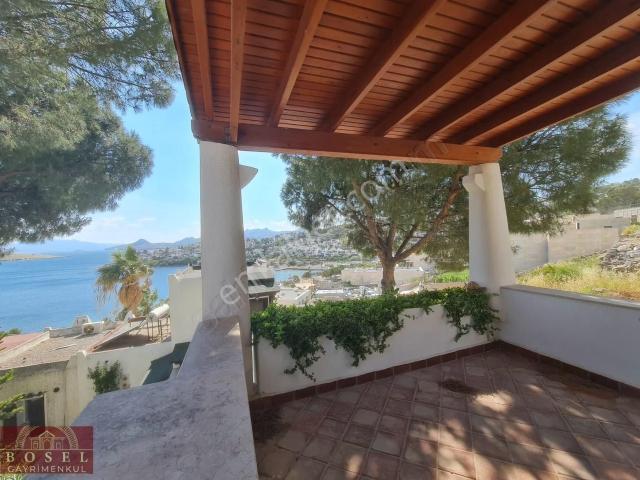Bodrum Bitez Aktur Sitesi Satılık Deniz Manzaralı Müstakil Villa