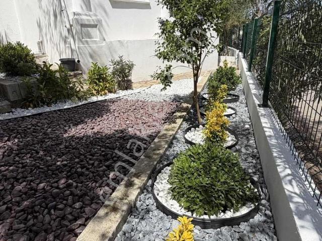 Bodrum Bitez'de Ayrı Mutfaklı Bahçe Katı Temiz Ferah 2+1 Daire