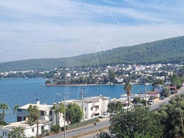 BODRUM GÜVERCİNLİK TE DENİZ MANZARALI İMARLI ARSA