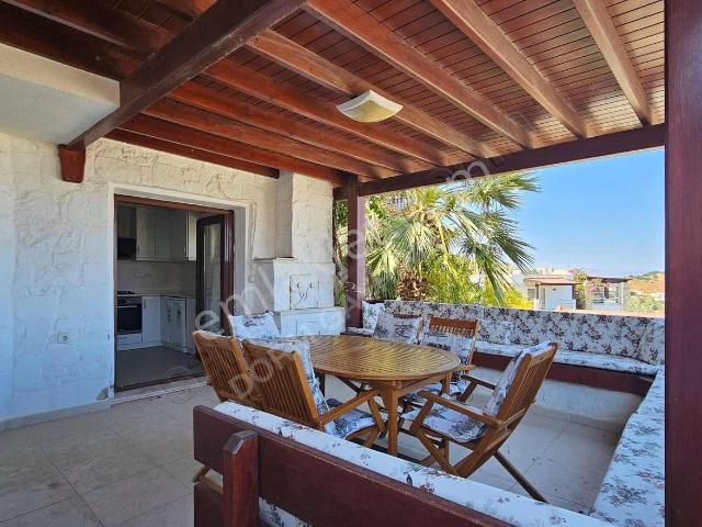 Bodrum Gümüşlük'te Deniz Manzaralı Satılık 3+1 Villa