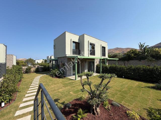 Bodrum Gümüşlük'te Satılık 2+1 Dubleks Villa