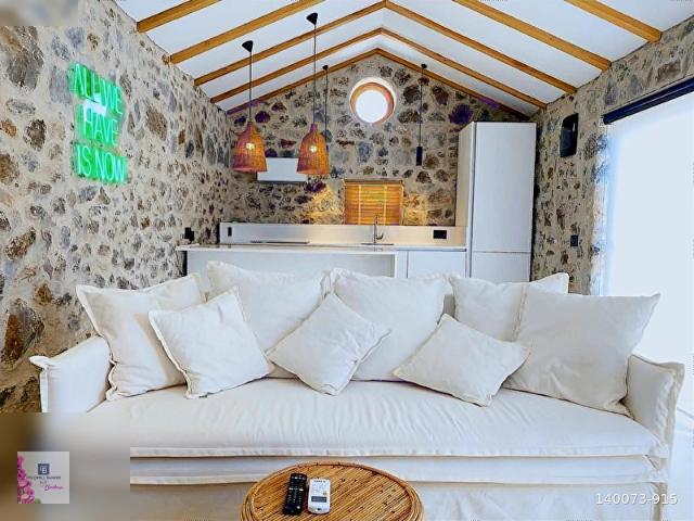 BODRUM GÜMÜŞLÜK ÖZEL MİMARİ MÜSTAKİL SATILIK TAŞ EV