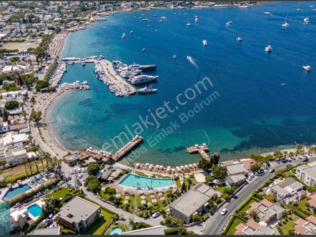 Bodrum Gündoğan'da Koy Manzaralı Satılık 6+1 Tam Müstakil Villa