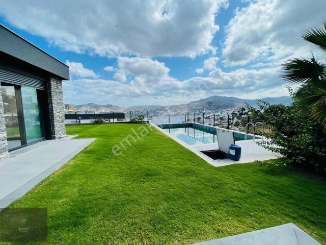 Bodrum Gündoğan'da Satılık 4+1 Müstakil Havuzlu Villa