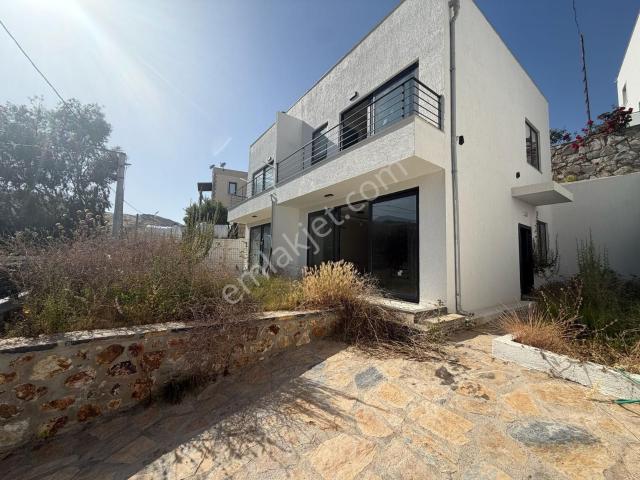 Bodrum Dereköyde Satılık 3+1 Dubleks Villa