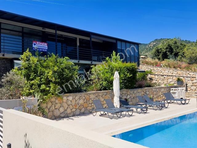 Bodrum Konacık'ta Deniz Manzaralı 2+1 Boş Kiralık Daire