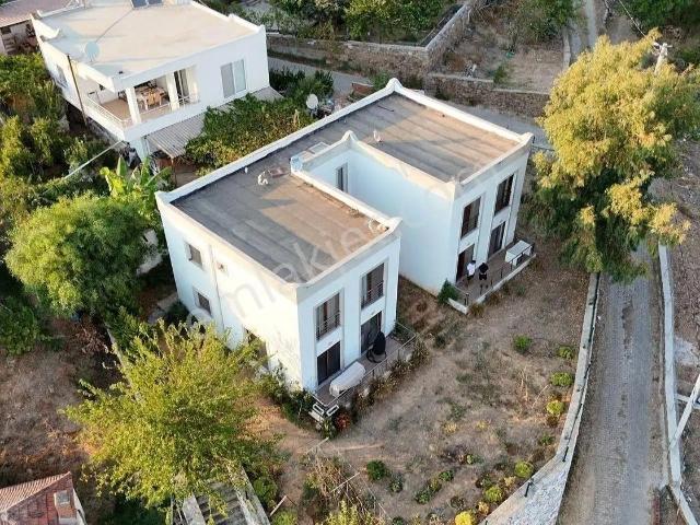 Bodrum Havaalanına Yakın Satılık Bahçeli Dubleks Villa