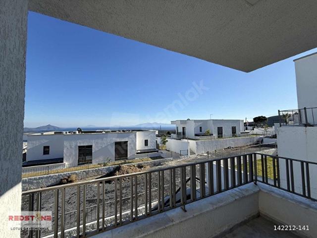 Bodrum Ortakent Konutlarında Bahçeli Manzaralı SATILIK 2+1