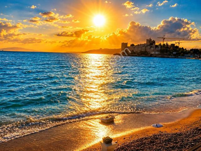 Bodrum Merkez, Kumbahçede Sıfır Daire 1+1 Deniz Yürüme Mesafesi