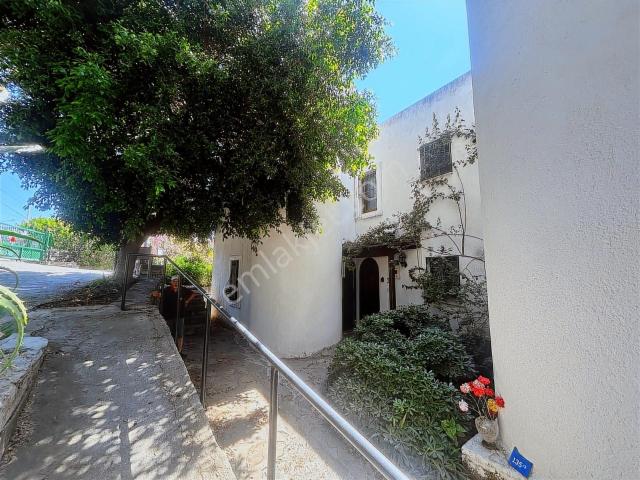 Bodrum Merkez'de Site İçerisinde Satılık 2+1 Daire