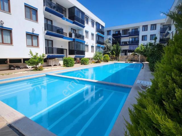 Bodrum Mumcular Havuzlu Site'de Orta Kat Satılık 3+1 Daire