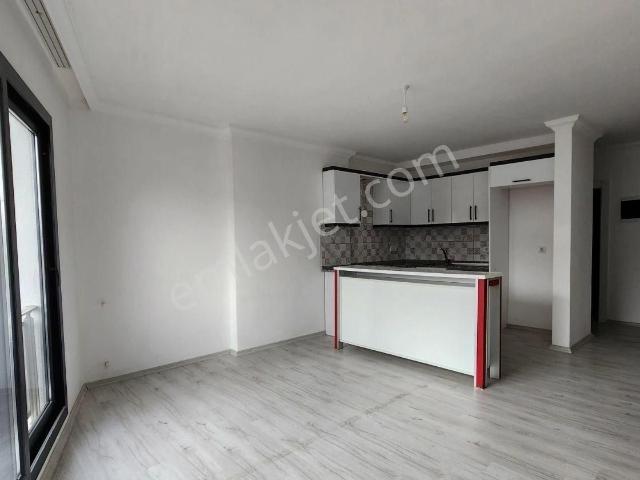 Bodrum Mumcular Merkezde Satılık 2+1 Arakat Daire