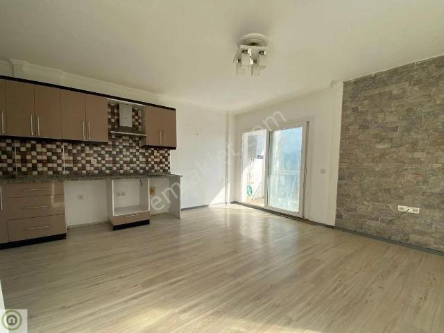 Bodrum Mumcularda Sağlık Ocağı Yakını Doğa Manzaralı Satılık 2+1 Bahçe Katı Daire