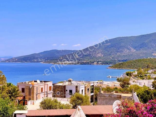 Bodrum Torba Satılık 4+2 Deniz Manzaralı Dubleks Villa