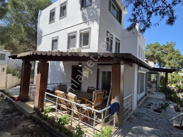Bodrum Torba'da Denize Yürüme Mesafesinde 4+1 Müstakil Ev