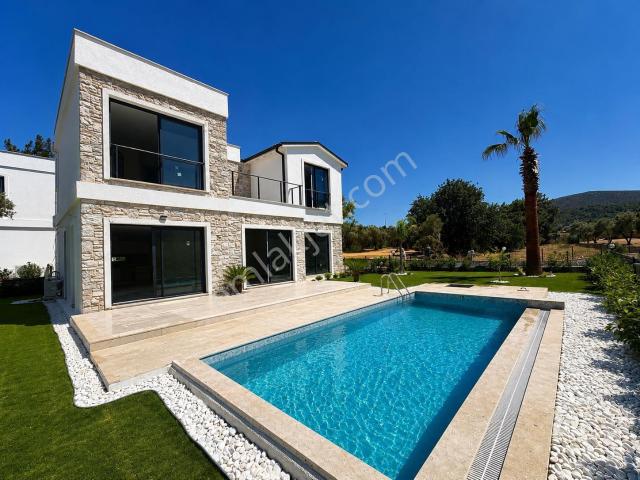 Bodrum Torbada Satılık 3+1 Tam Müstakil Villa