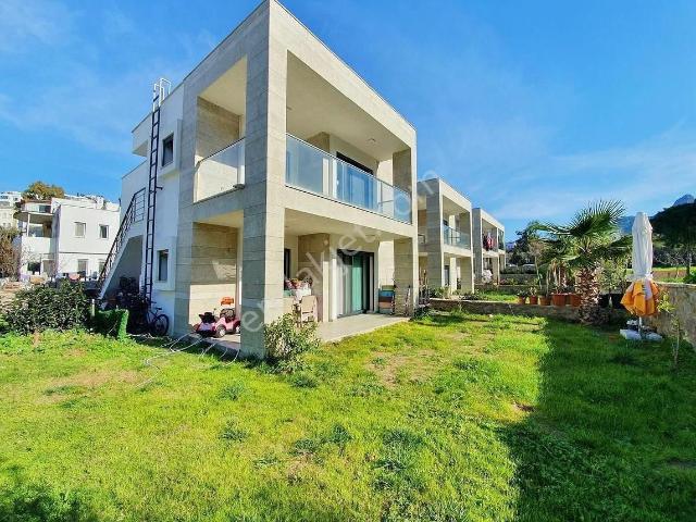 Bodrum Turgutreis Akçaalan'da Satılık 3+1 Üst Kat Daire