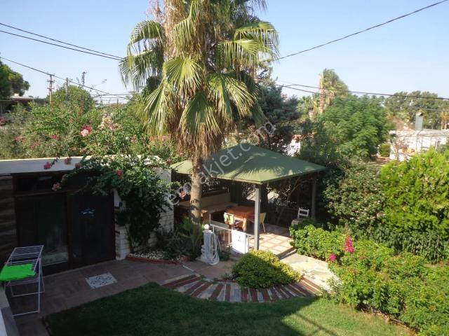 Bodrum Yahşi De, Denize Sıfır Yıllık Kiralık 2+1 Daire