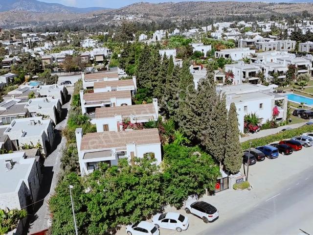 Bodrum Yahşi Sesa Evlerinde Bahçeli 3+1 Daire 110 M²