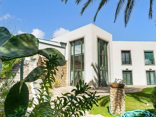 Bodrum Yahşide Denize 300 Metre Tam Müstakil Villa