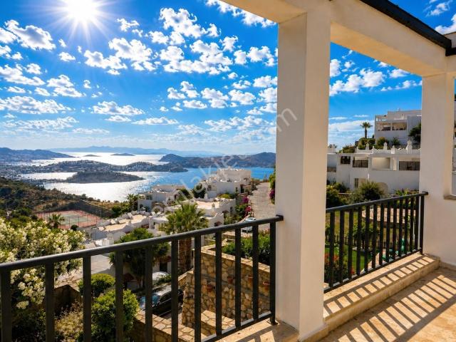 Bodrum Yalıkavak'ta Deniz Manzaralı Bahçeli Satılık Villa Bakım