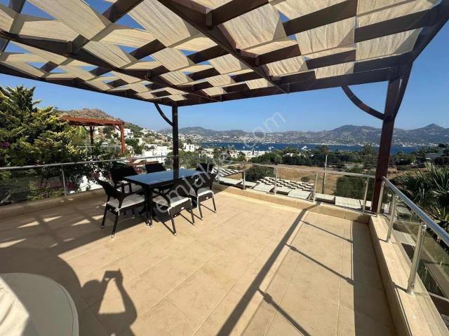 Bodrum Yalıvakda Deniz Manzaralı Ultra Lüks Eşyalı Satılık Villa