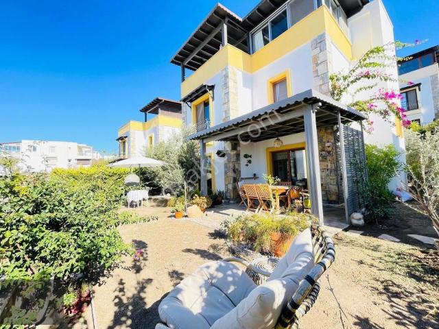 Bodrum Yalıkavak Tilkicik Koyu'nda Deniz Manzaralı Satılık Villa