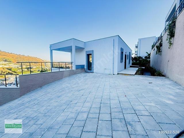 BODRUM YENİKÖYDE EŞYASIZ YILLIK KİRALIK SIFIR DAİRE