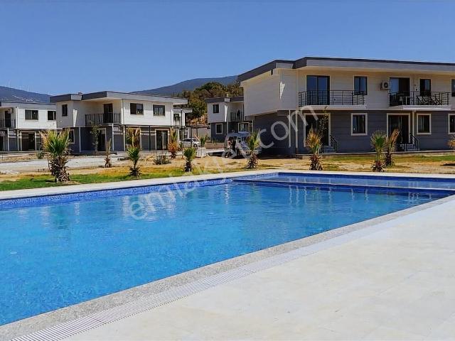 Bodruma Yakın Milas Kazıklı Koyunda Havuzlu Sitede 1+1 Kiralık