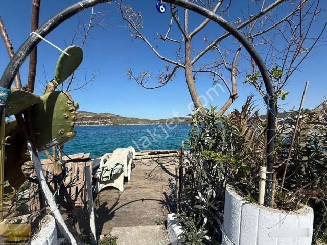 Bodrumda Satılık Denize Sıfır Değerli Mülk Otel Olur Yalı Konumu