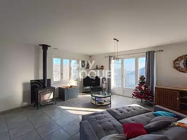 Boën sur Lignon 42130 Achat / Vente maison 3 pièces t3 au dernier étage parking