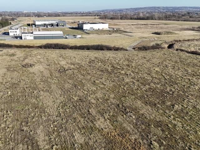 Działka inwestycyjna 75 arów z mediami, planem i dostępem