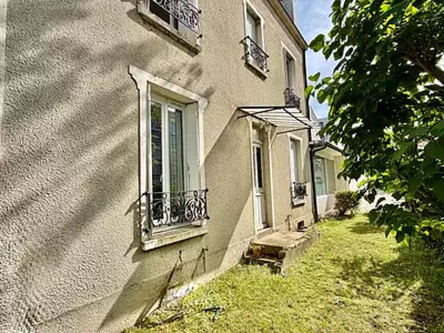 Bois Colombes 92270 Achat / Vente maison 6 pièces t6 au dernier étage cave