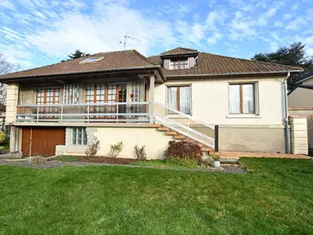 Bois d'Arcy 78390 Achat / Vente maison 6 pièces t6 au dernier étage cave