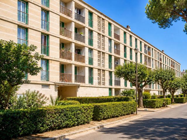 Bois Lemaitre 13012 Appartement type 2/3 avec cave à louer