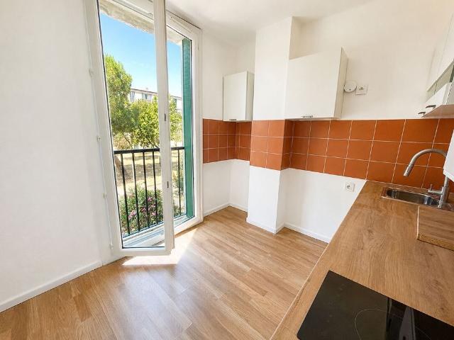 Bois Lemaitre 13012 Appartement type 2/3 avec cave à louer